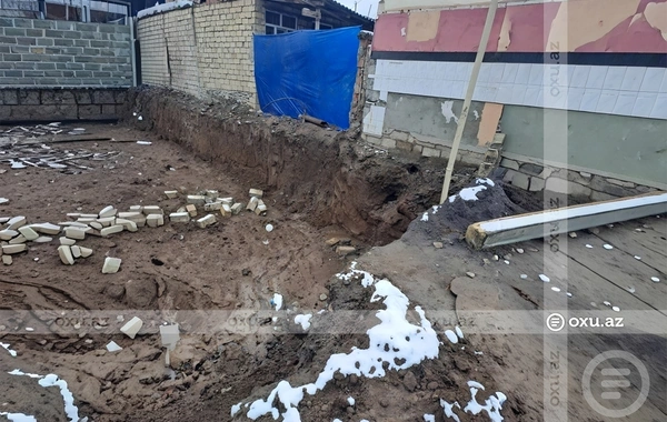 Gəncədə bir küçənin sakinləri suya həsrət qalıb - Müvafiq qurum araşdırma aparır