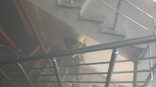 Mingəçevirdə yaşayış binasında yanğın: Sakinlər təxliyə edildilər - FOTO - VİDEO