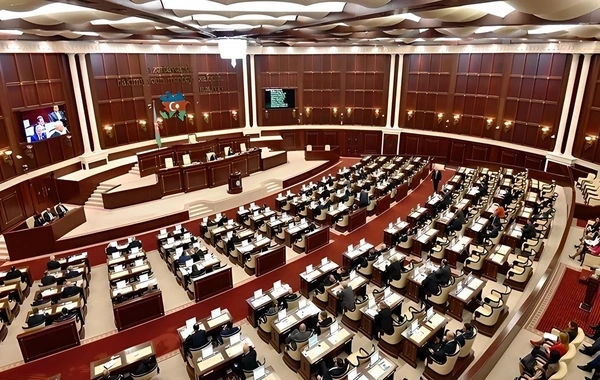 Zelenskinin Azərbaycana səfəri zamanı imzalanmış sənəd ratifikasiya edildi
