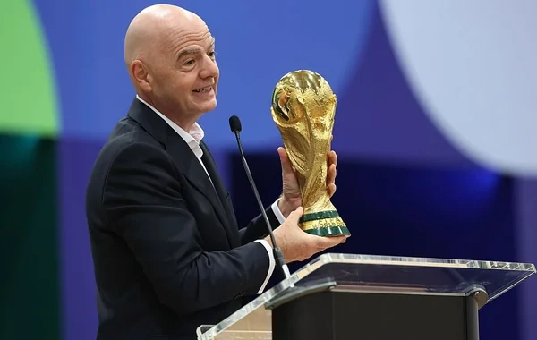 Britaniya baş nazirindən İnfantinoya sərt etiraz: "Futbol satıla bilməz"