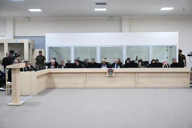 Ermənistan vətəndaşlarının şikayətləri üzrə apellyasiya məhkəməsi davam etdirilib