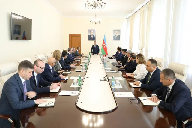 Teymur Musayev xələfini kollektivə təqdim etdi - Foto