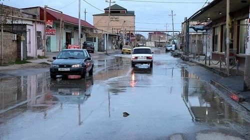 Bu ərazidə satılan evlər təhlükəlidir - Diqqət!