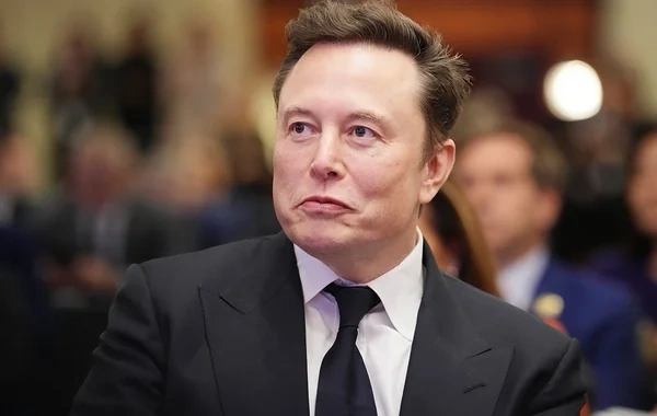 İlon Mask Parisdə "X" sosial şəbəkəsi ilə bağlı dindirilməyə gəlmədi
