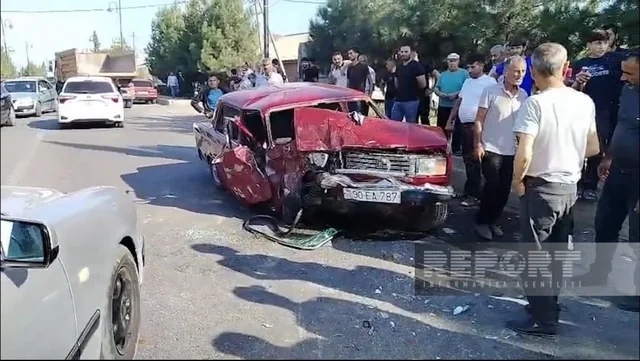 Cəlilabadda zəncirvari qəza: Biri azyaşlı olmaqla üç yaralı var - Foto