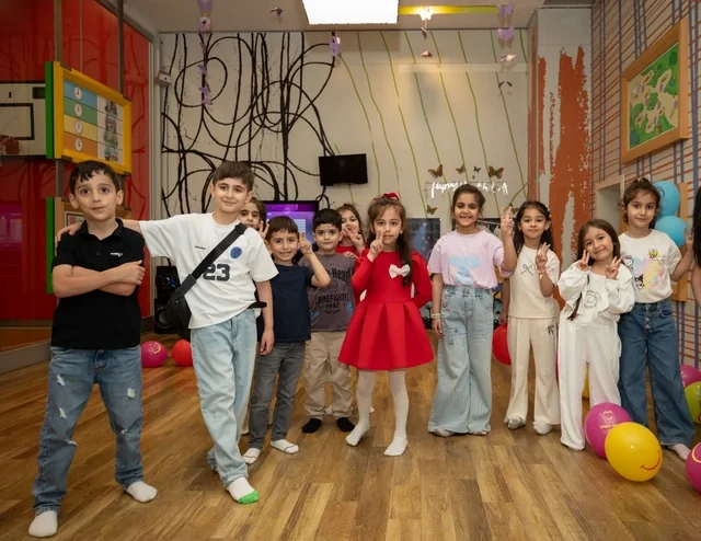 "McDonald's Azərbaycan" şəhid və qazi ailələrinin uşaqları ilə birlikdə Uşaqların Beynəlxalq Müdafiəsi Gününü qeyd edib