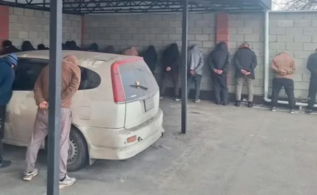 Qırğızıstanda terror aktları hazırlamaqda şübhəli bilinən 31 nəfər saxlanıldı - FOTO