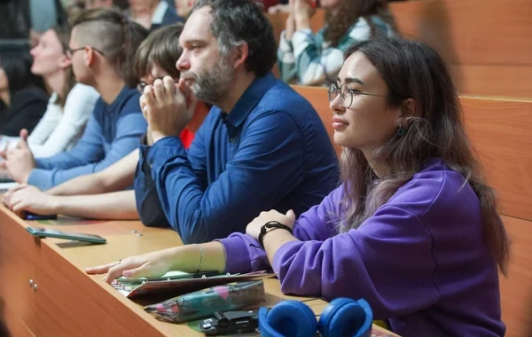 Tələbələr karyeraya neçənci kursdan başlamalıdırlar? - Ekspert rəyi