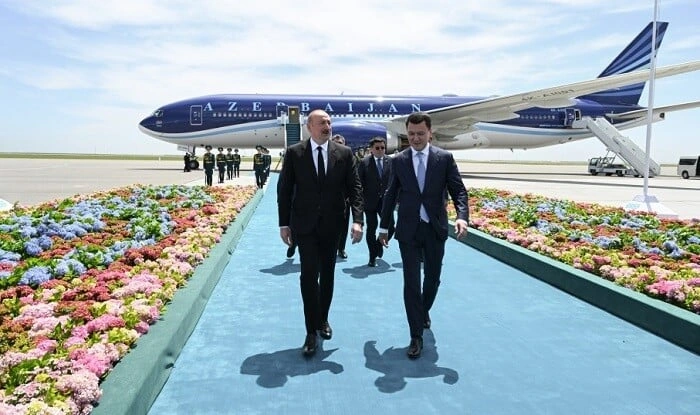İlham Əliyev Qazaxıstana getdi - Foto