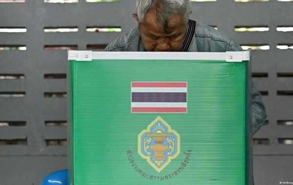 Tailandda parlament seçkisi və referendum keçirilir