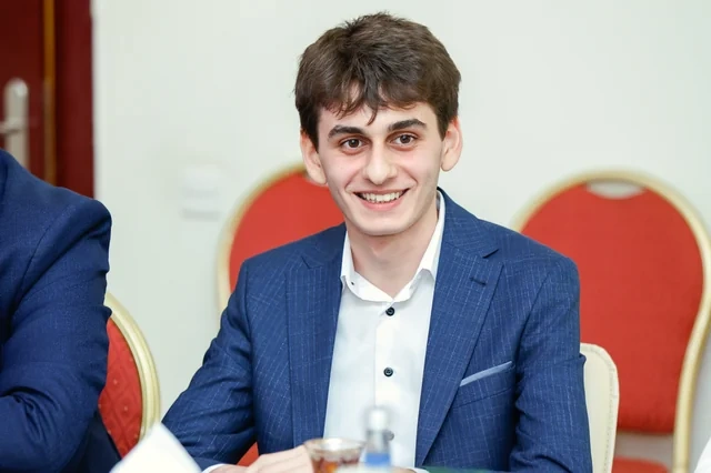 617 balla baytarlığı seçdi: "PAŞA Holding"ə daxil olan "Agro Dairy" gələcəyin baytarına dəstək oldu - FOTO