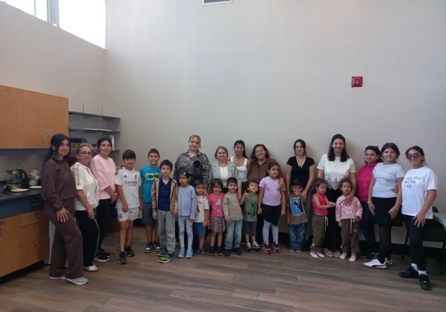 Torontoda yaşayan azərbaycanlı müəllimə: "Uşaq var ki, səkkizinci sinifdə oxuyur, amma ana dilini bilmir"