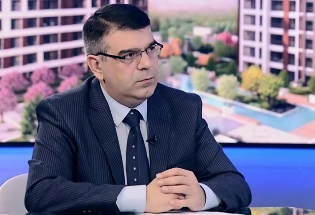 Tələbələr qayıdırlar: Qiymət "şişirən"lərin mövsümü başladı - Kirayə bazarında AMANSIZ MÜBARİZƏ - FOTO