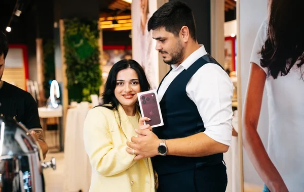 "Kontakt"da "iPhone 18 Pro" seriyasına axın: Dördüncü il ardıcıl satış rekordu