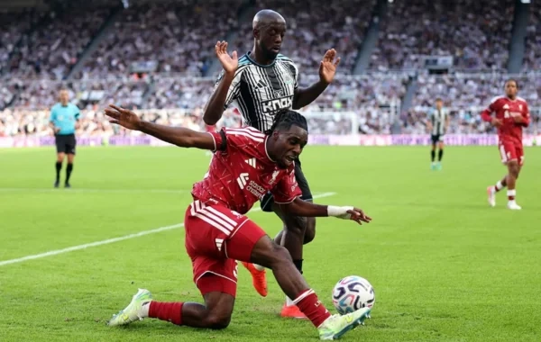"Liverpul" son saniyələrdə məğlubiyyətdən xilas oldu