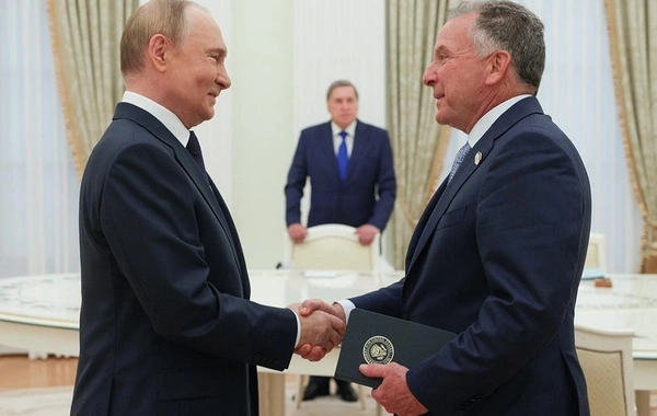 Moskvada Putin-Uitkoff görüşü başlayıb