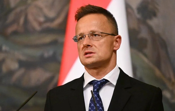 Siyarto: "Macarıstan Ukraynaya bir avro da yardım etməyəcək"
