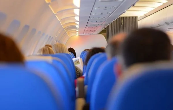 Rusiyadan Türkiyəyə uçan təyyarədə TƏŞVİŞ: Şarj cihazı alışdı
