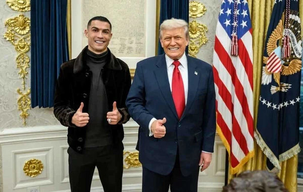 Tramp Ronalduya zəng etdi