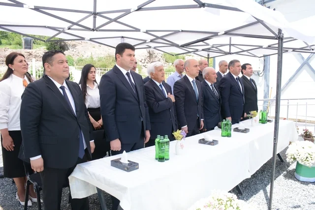 Kəlbəcərdə tək məzun üçün "Son zəng" keçirildi - FOTO