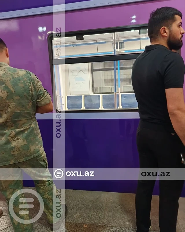 Bakı metrosunda sərnişinlər qatardan DÜŞÜRÜLDÜLƏR - FOTO - VİDEO