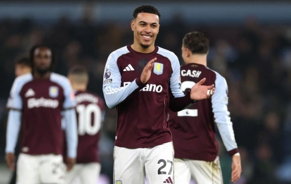 "Aston Villa" klub rekordunu təkrarladı