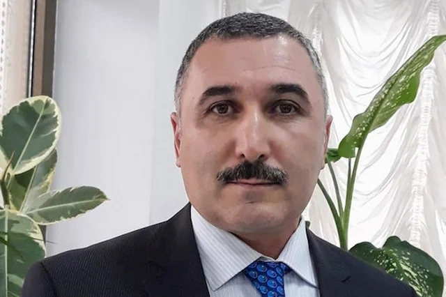 Bəzi gənclər niyə öz ixtisasları üzrə işləmək istəmirlər?