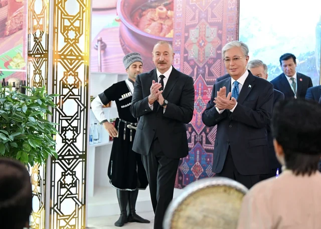 Prezident İlham Əliyev MDB Ölkələrinin Milli Kulinariya Festivalı ilə tanış olub, rəsmi qəbulda iştirak edib - Foto