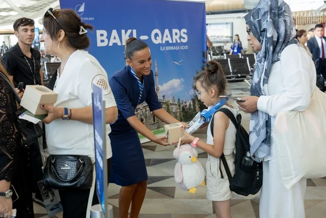 Bakıdan Qarsa ilk uçuş həyata keçirildi - FOTO - VİDEO