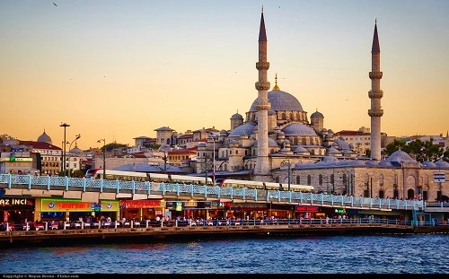 İstanbulda ictimai nəqliyyat bahalaşdı - Yeni qiymətlər