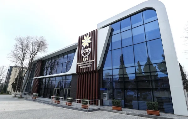 "Gəncə KOB evi"ndə sahibkarlara YENİ İMKANLAR: 15 dövlət qurumunun 80-dən çox XİDMƏTİ - FOTO