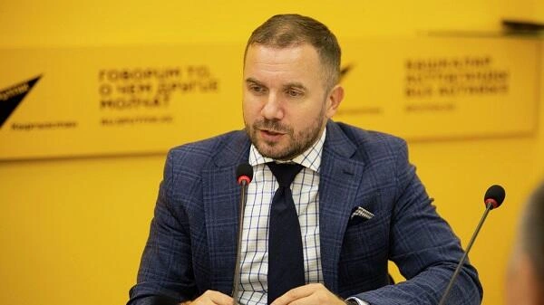 Paşinyan “çəhrayı ponilər dünyası”nda yaşayır - Pritçin