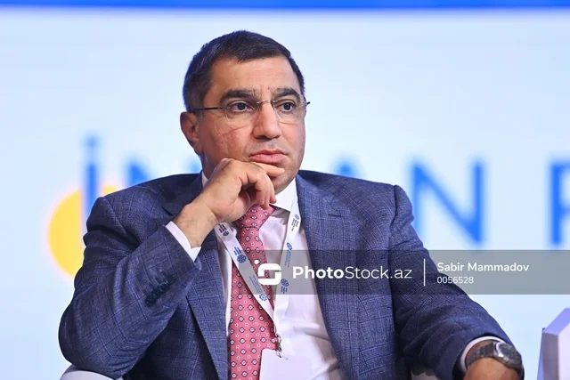 Baş nazir Ruslan Əlixanovu vəzifəsindən azad etdi - FOTO