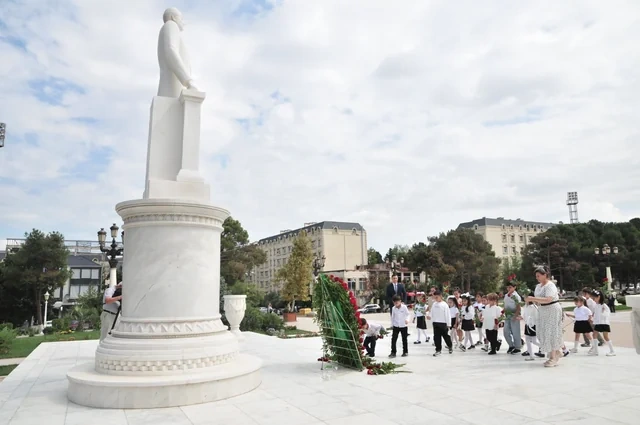 Abşeron rayonunda Bilik Günü şəhid övladları ilə birgə qeyd edilib - FOTO