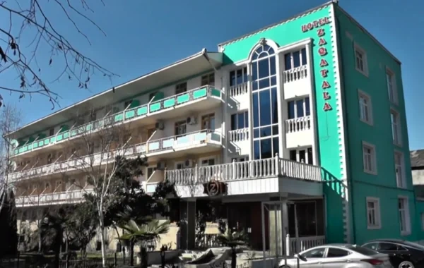 Zaqatalada hotelin fəaliyyəti dayandırılıb - VİDEO