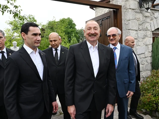 İlham Əliyev və Sərdar Berdiməhəmmədov Şuşada Bülbülün ev-muzeyində olublar - FOTO