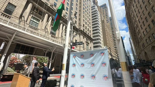 Azərbaycan bayrağı Nyu-Yorkda ucaldılıb - FOTO