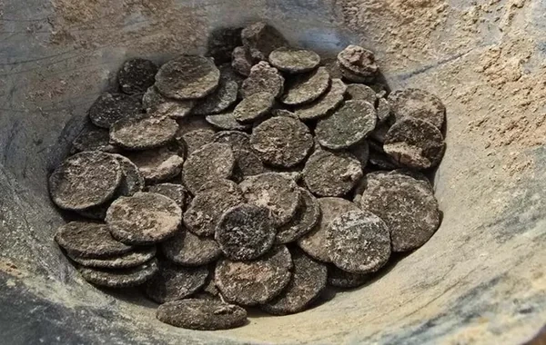 Xorvatiyada Roma dəfinəsi tapıldı: Əsgər maaşı olduğu ehtimal edilir