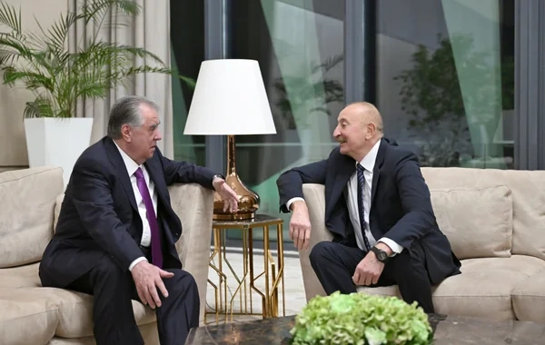 İlham Əliyev Emoməli Rəhmon ilə görüşüb