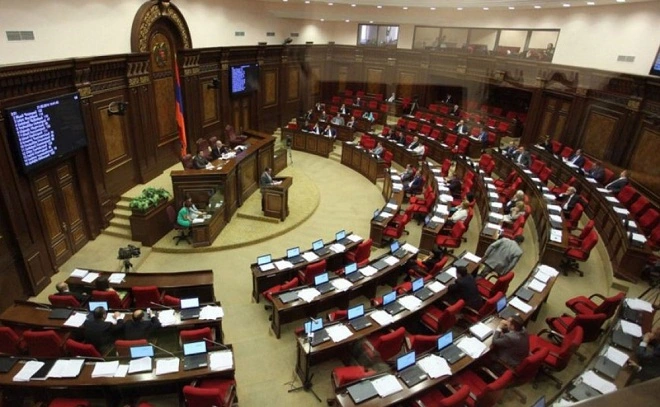 İrəvandan Bakıya müsbət siqnallar: Referenduma gediləcəkmi?
