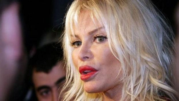 Ajda Pekkan Azərbaycandan gələn təklifdən imtina etdi