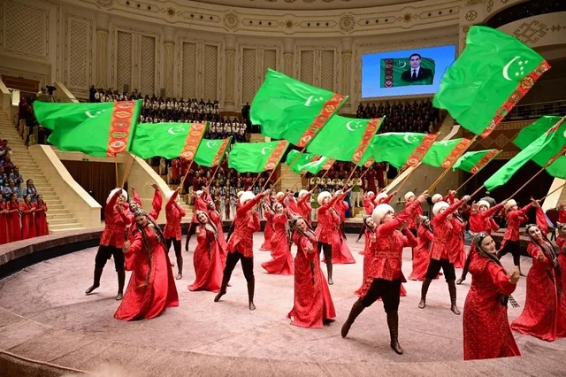 Azərbaycan və Türkmənistan Dövlət Rəqs ansambllarının birgə konserti keçirilib - FOTO