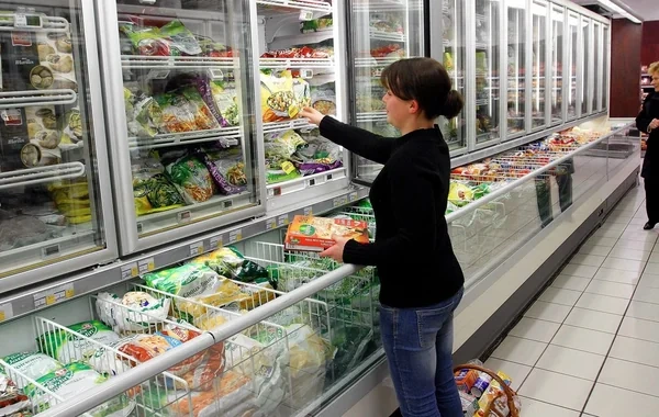 Fransada supermarket soyuducularına kiberhücum edildi, tonlarla məhsul xarab oldu