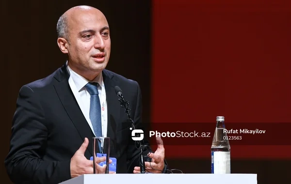 Nazir: "Rus bölməsində təhsilin keyfiyyətinin daha üstün olması sadəcə mifdir"