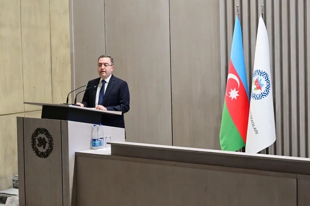 Azərbaycan həmkarlar ittifaqlarının yaradılmasının 121-ci ildönümü qeyd olunub - Foto