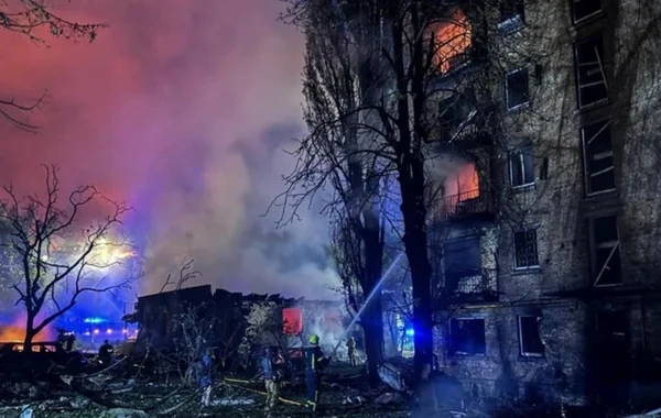 Rusiya ordusu Kiyevə zərbələr endirdi: Ölən və yaralananlar var - FOTO