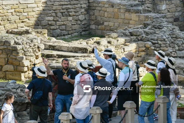 Mədəniyyətlərin kəsişmə nöqtəsi: Bakının xarici qonaqları - FOTO