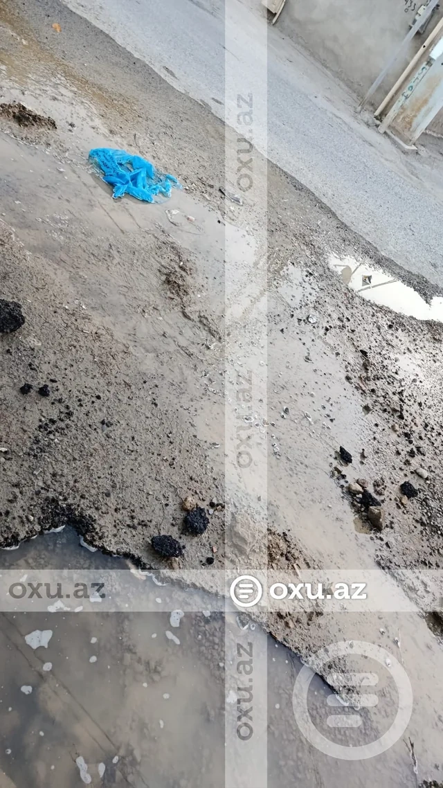 "Baksol yolu"nda su xətti partladı: Sakinlərin şikayətini eşidən yoxdur