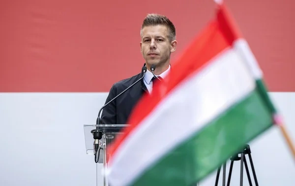 Peter Madyar Macarıstanda hökumət üzvlərinə istefa vermələri üçün vaxt qoydu