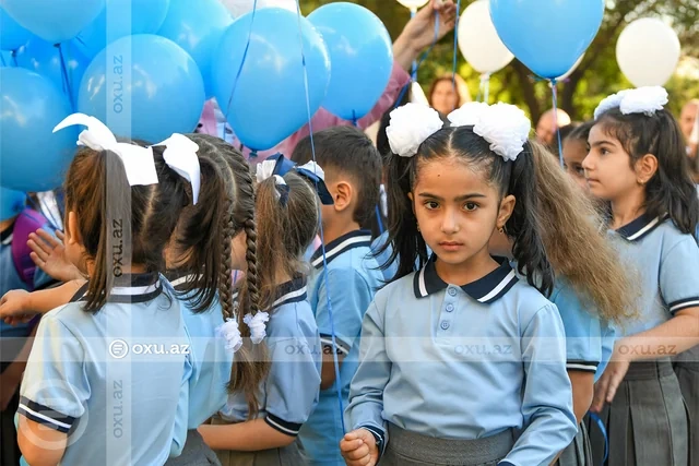 Məktəbə ilk addım: Balaca ürəklərin böyük həyəcanı - FOTO - VİDEO